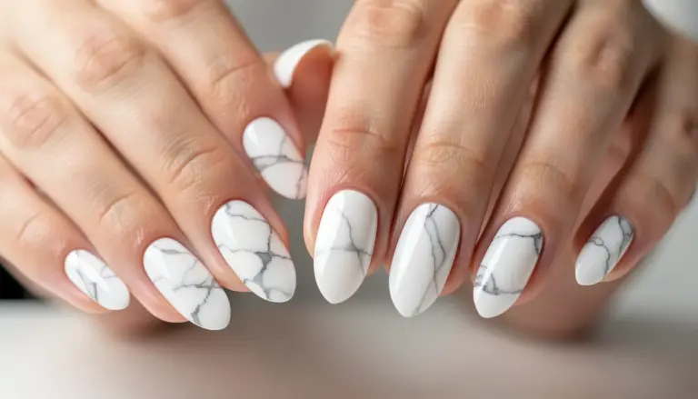 43 Ideias de Unha em Gel com Efeito Mármore para Copiar Agora