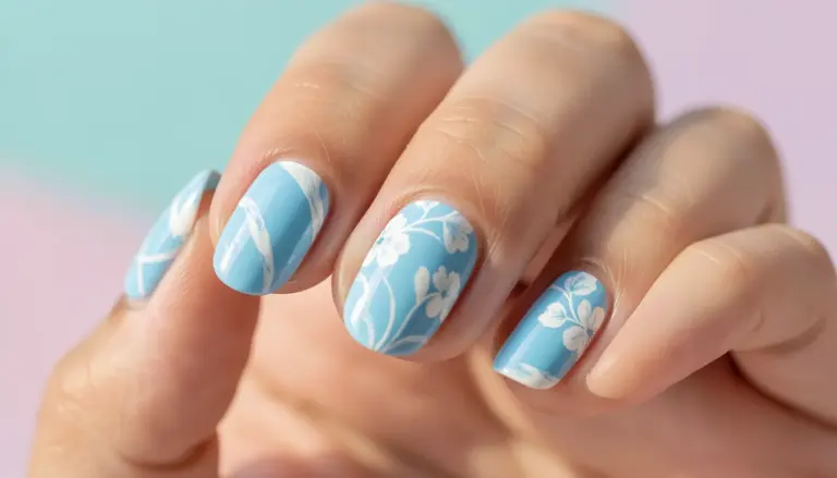 35 Ideias de Unhas Decoradas Azul Bebê e Branco para Arrasar