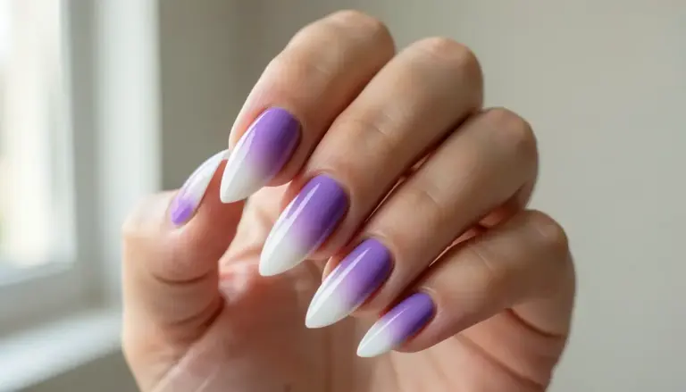 Como Fazer Degradê de Roxo e Branco Sem Manchar o Esmalte: Passo a Passo